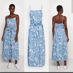 GAP Blue and White Floral Midi Dress